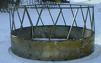 balefeeder1 bale feeder