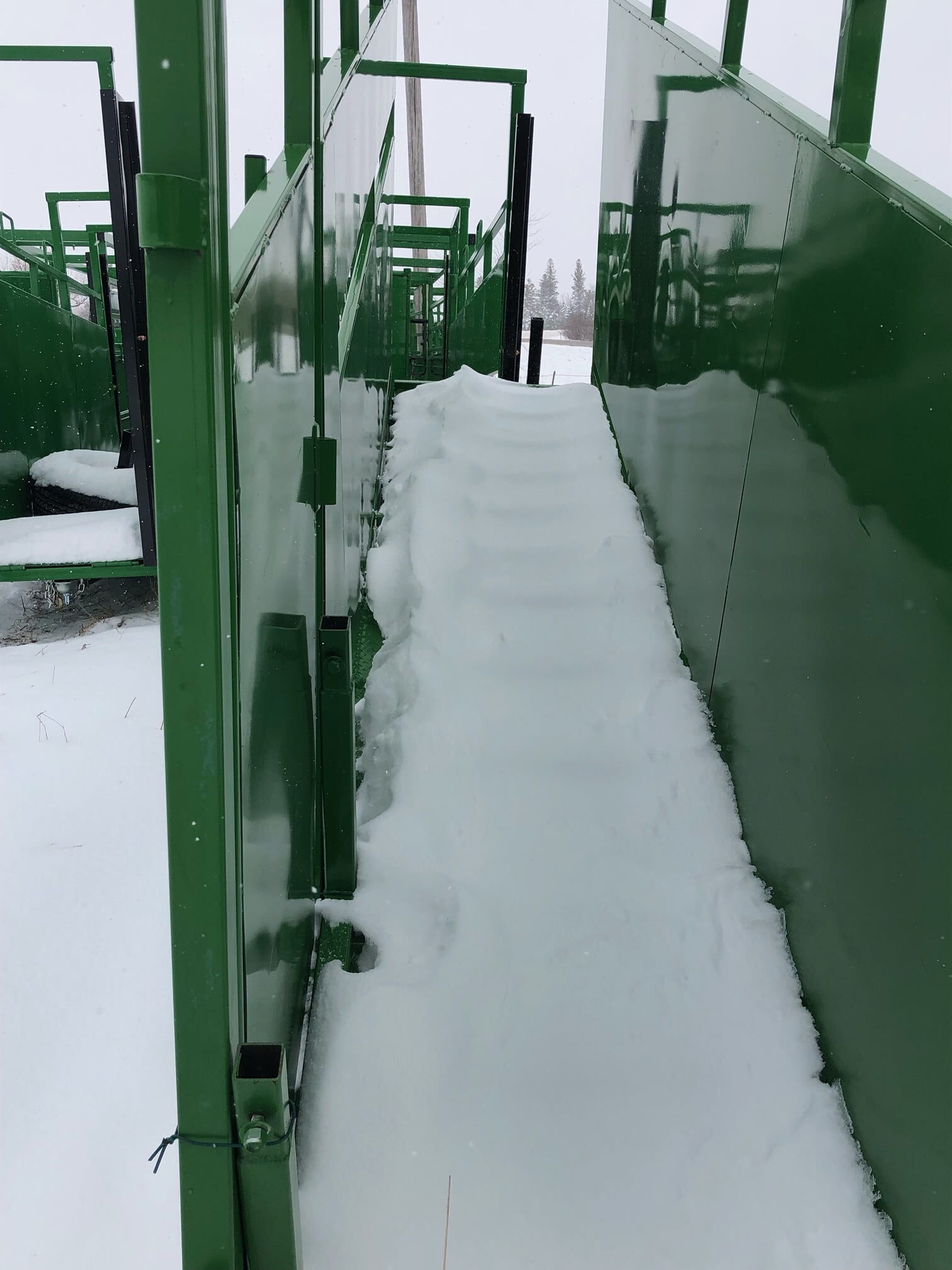 stationary4 stationary loading chute